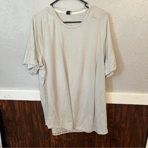 Men's Light Gray Lululemon Shirt